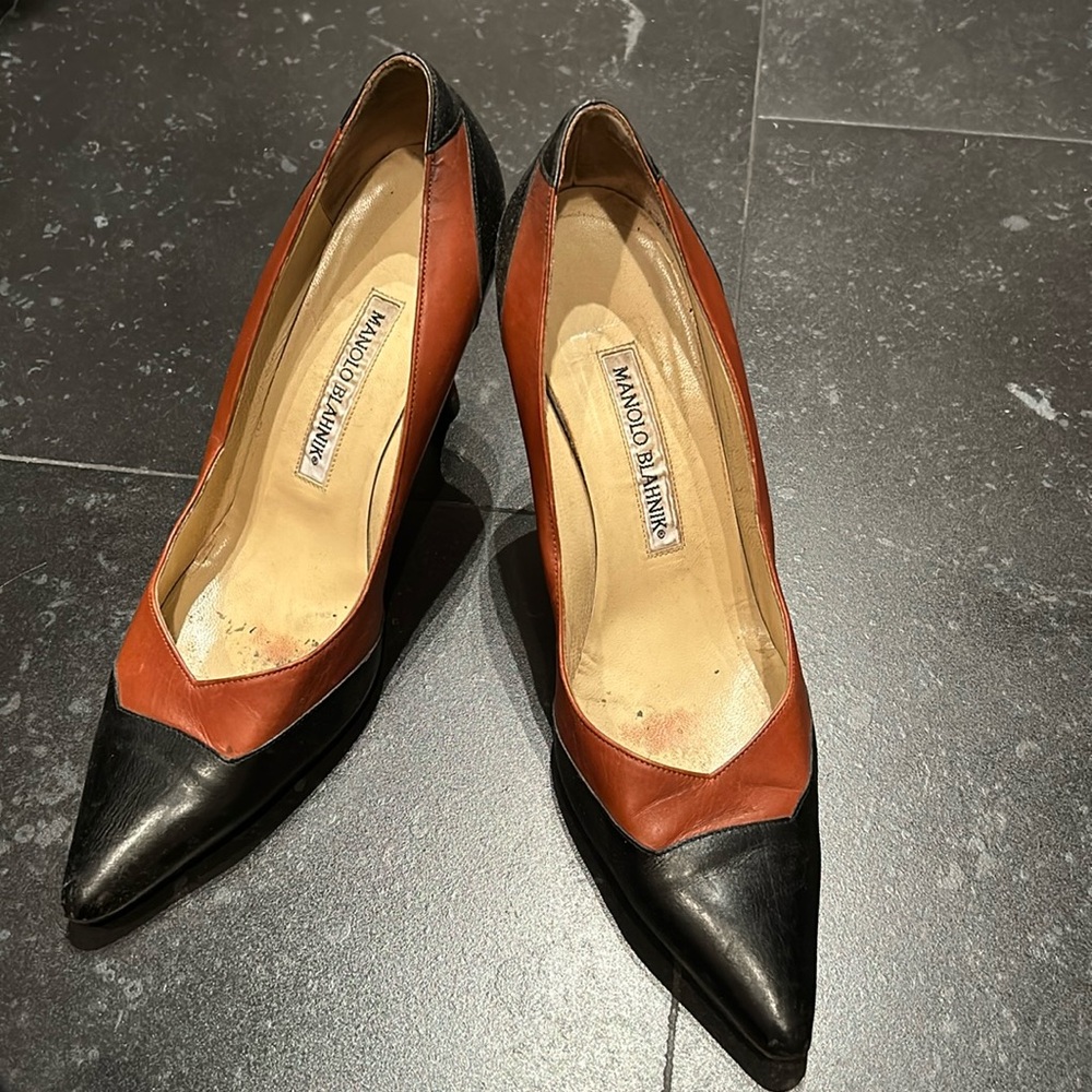 Manolo pumps